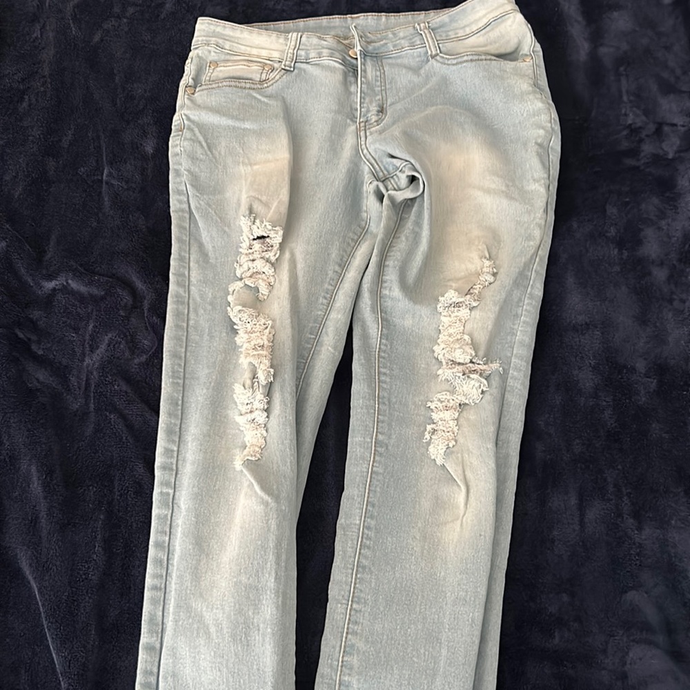 Blue Denim Distress Jeans -Fashion Nova - New - US Size  XL